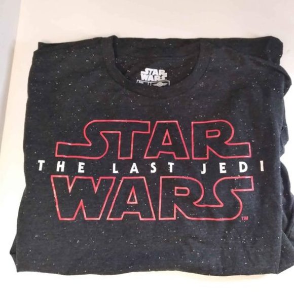 Stars Wars The Last Jedi T-Shirt- Size Medium- New Without Tags - Picture 1 of 2